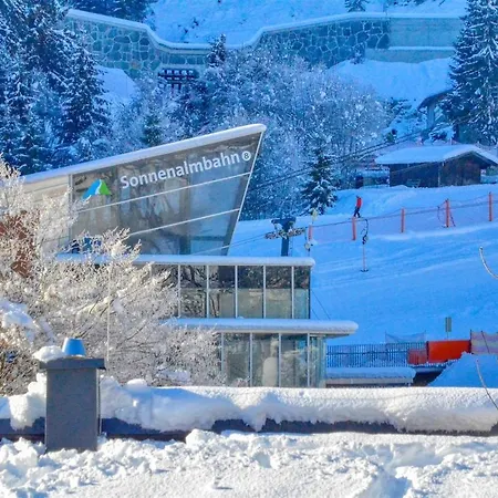 Zell Spacious And Warm *