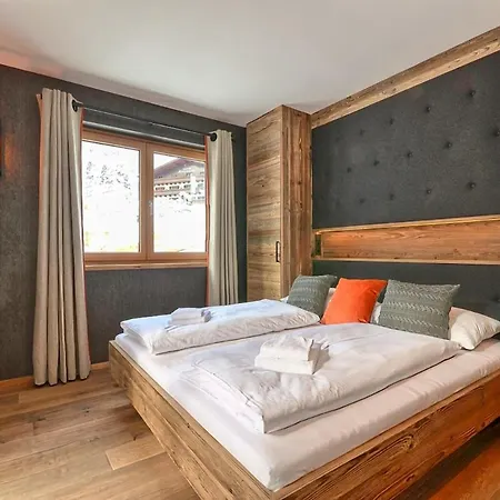 Zell Spacious And Warm