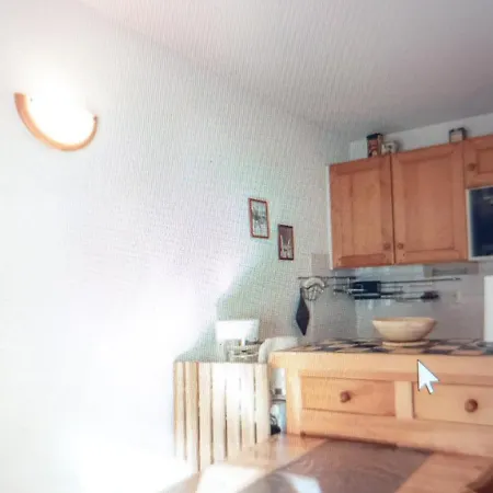 Zell Spacious And Warm Apartment *
